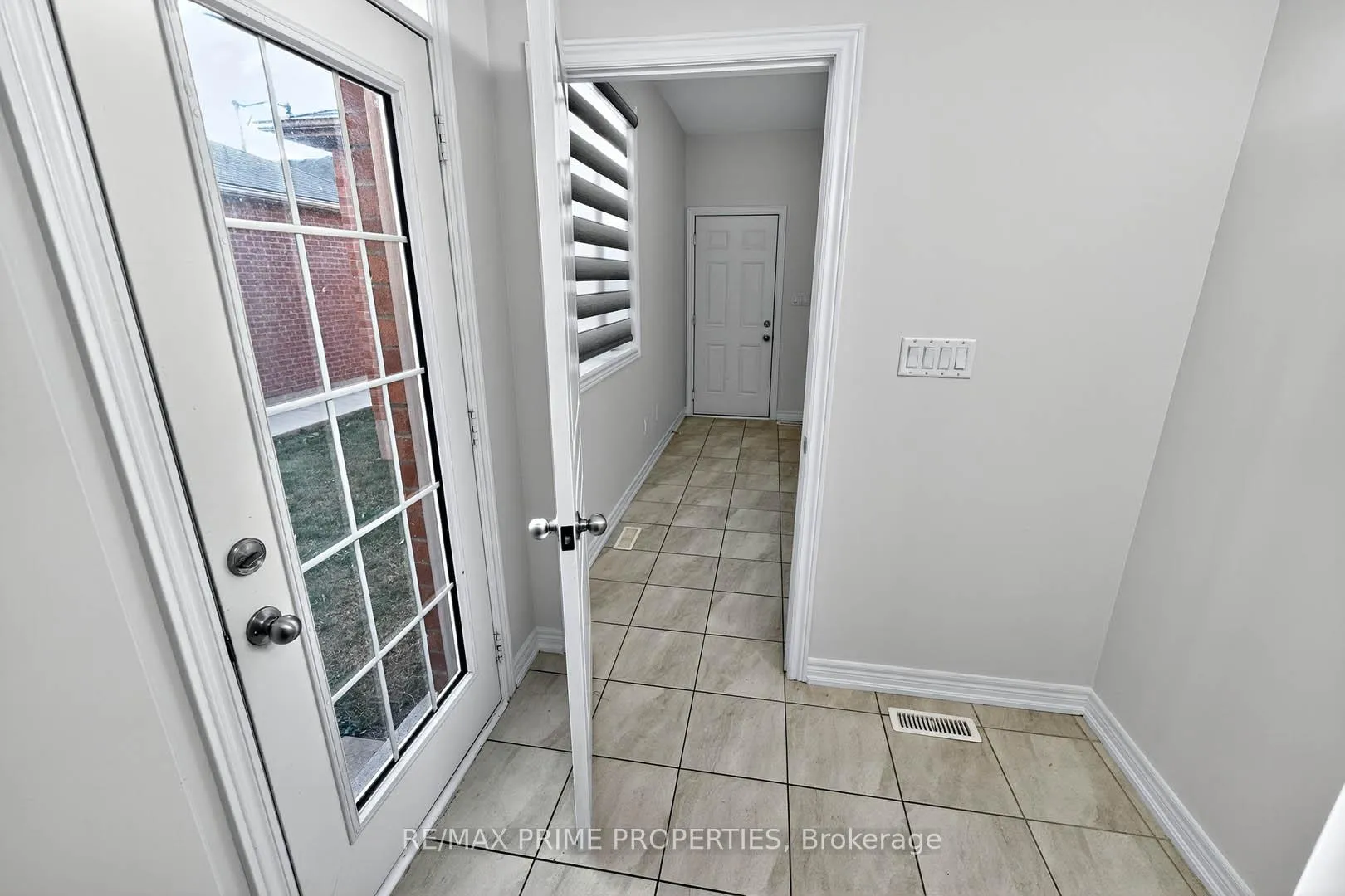 Photo 40 of 14 Primo Road, Brampton, Northwest Brampton — HOMEH