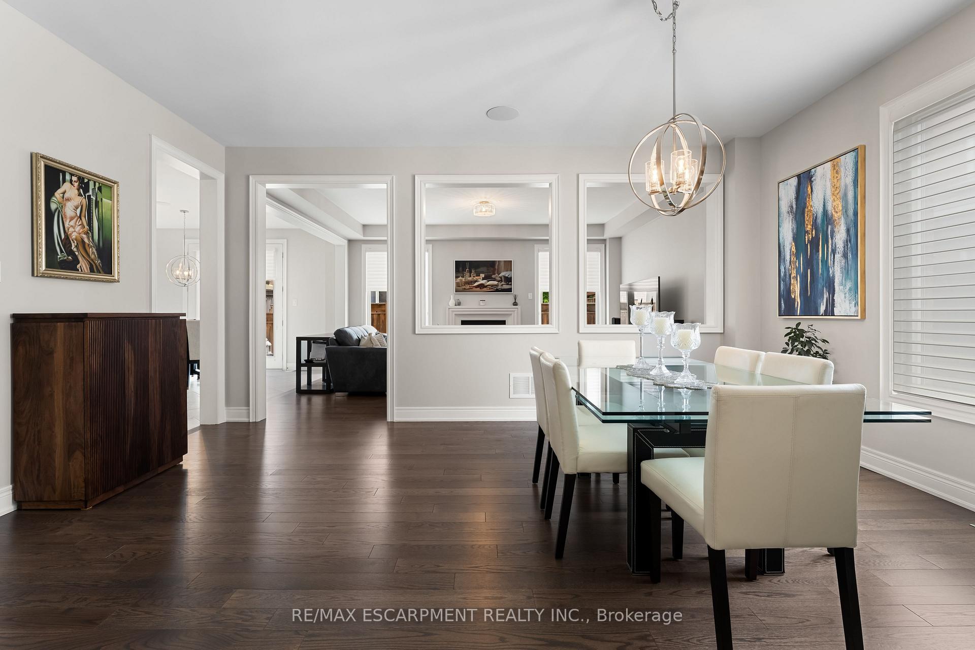 Photo 7 of 129 Fingland Crescent, Hamilton, Waterdown — HOMEH