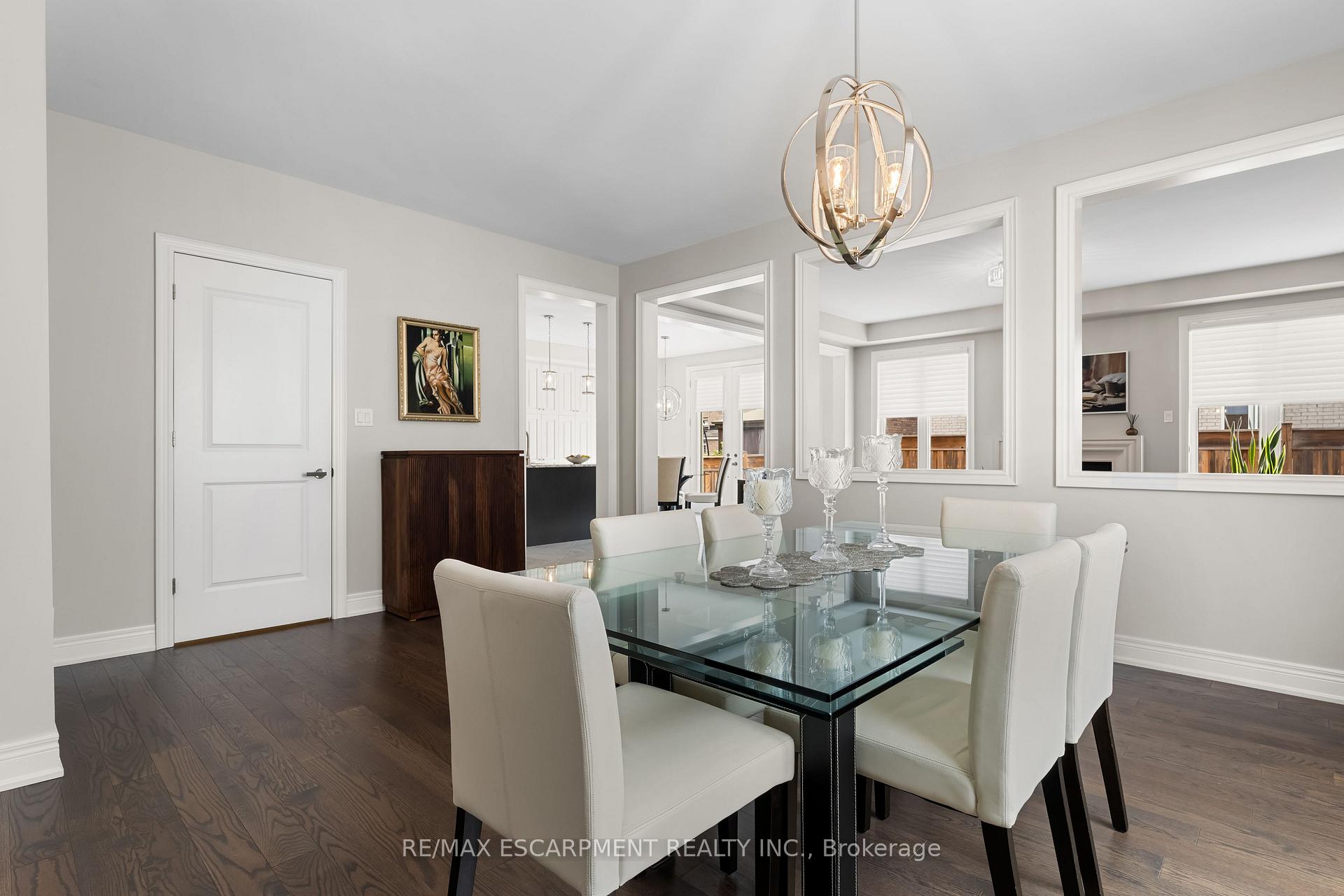 Photo 8 of 129 Fingland Crescent, Hamilton, Waterdown — HOMEH