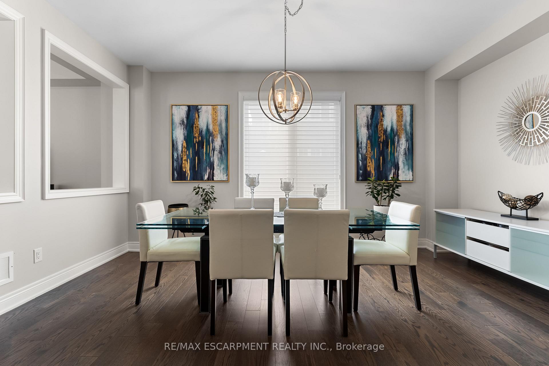 Photo 9 of 129 Fingland Crescent, Hamilton, Waterdown — HOMEH