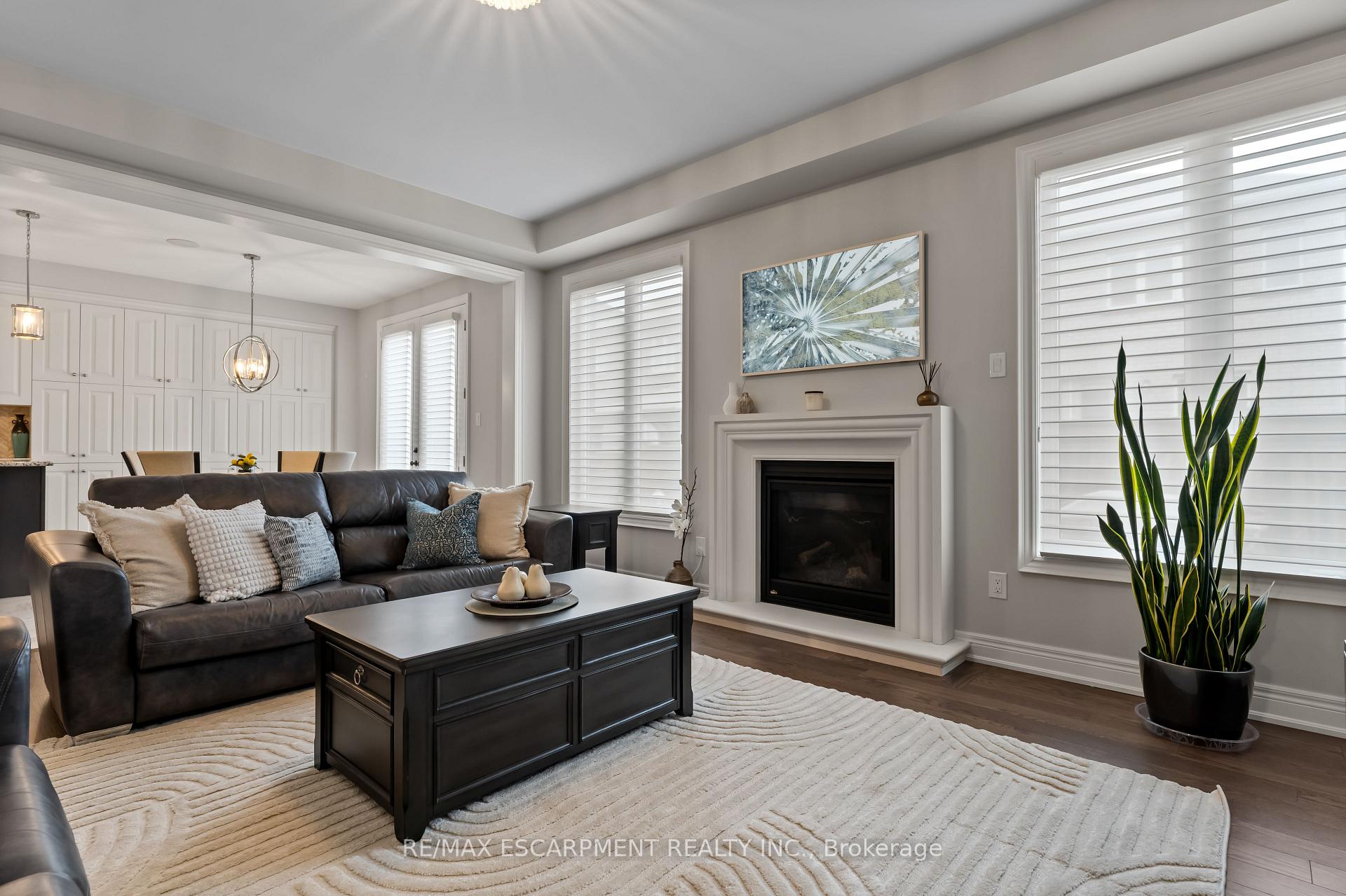 Photo 13 of 129 Fingland Crescent, Hamilton, Waterdown — HOMEH