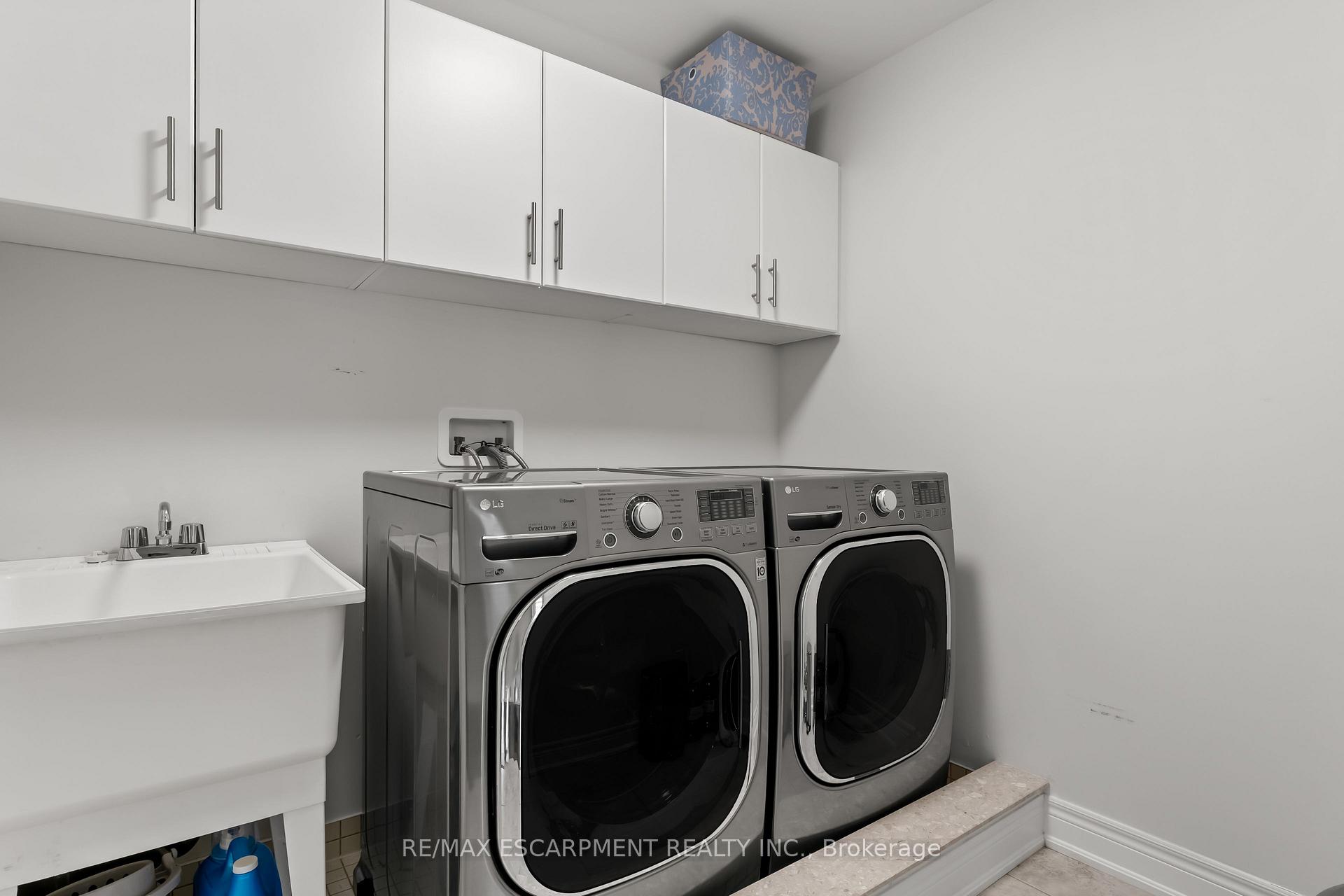 Photo 38 of 129 Fingland Crescent, Hamilton, Waterdown — HOMEH