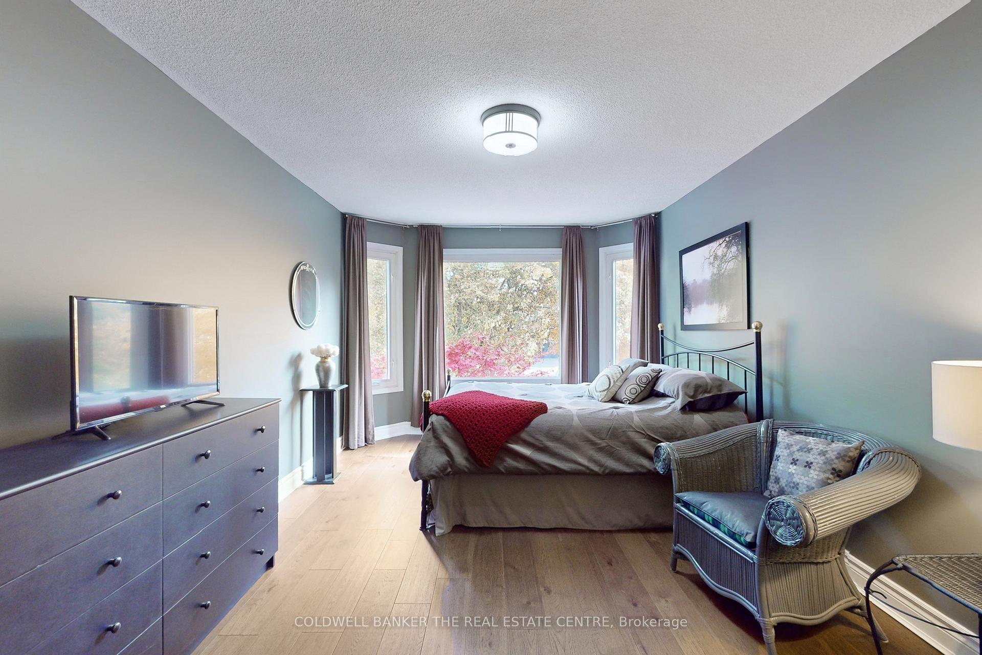 Photo 22 of 225 Hickman Street, Caledon, Bolton West — HOMEH
