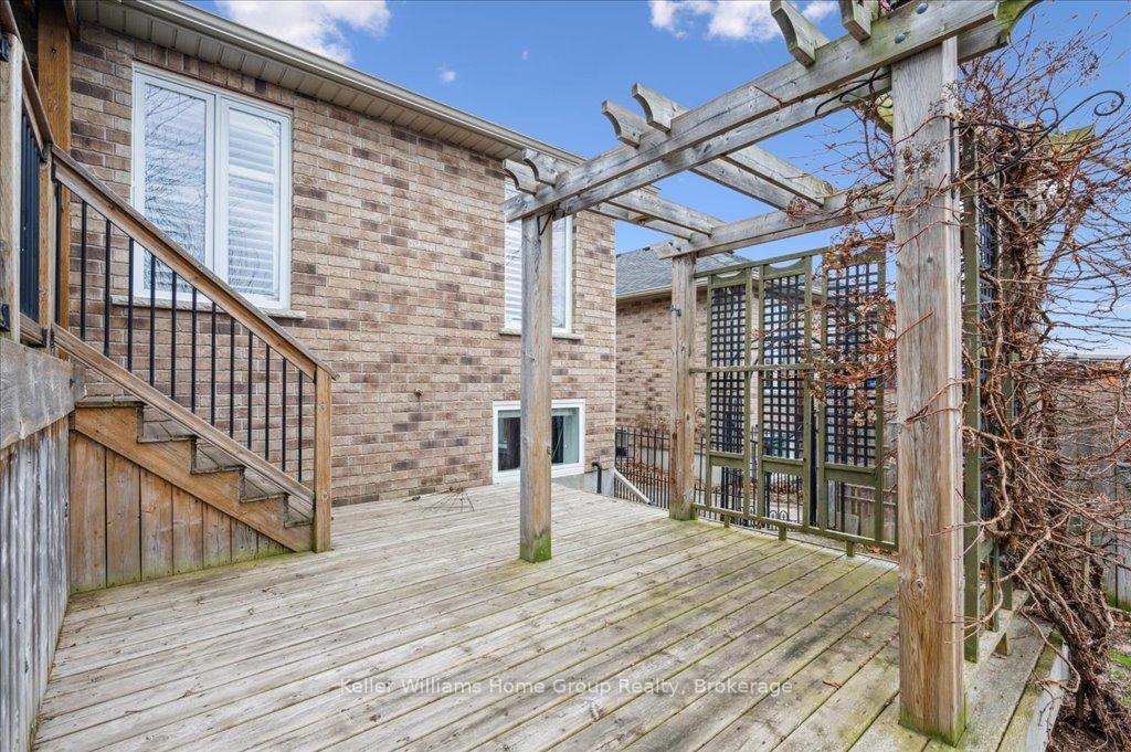 Photo 54 of 32 Penfold Drive, Guelph, Grange Road — HOMEH