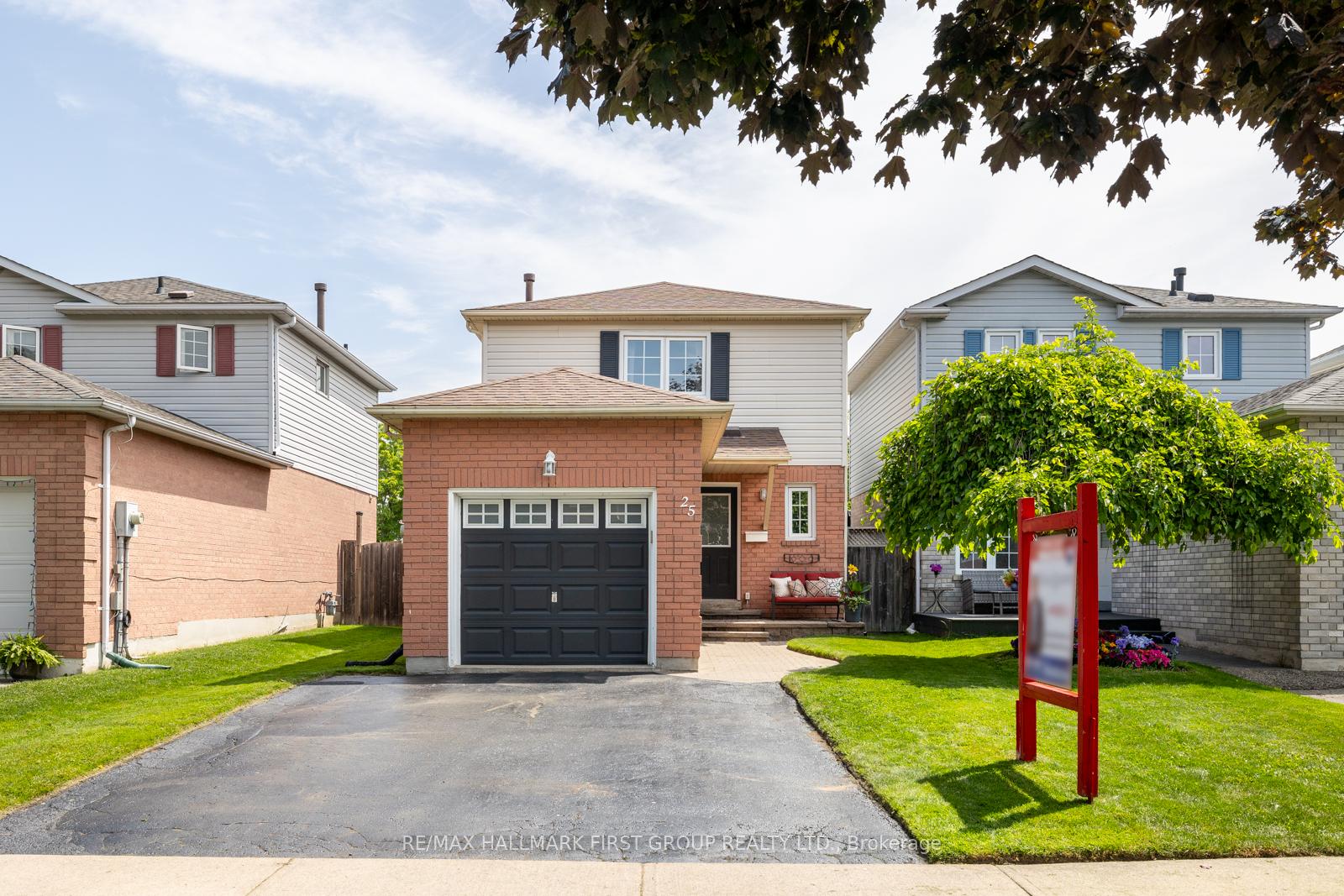 Photo 1 of 25 Kershaw Street, Clarington, Bowmanville — HOMEH