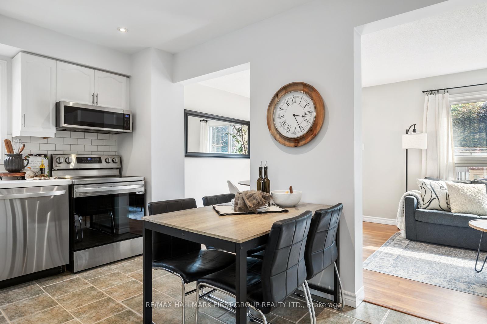 Photo 9 of 25 Kershaw Street, Clarington, Bowmanville — HOMEH