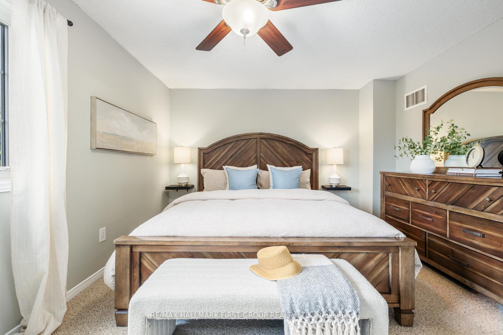 Photo 19 of 25 Kershaw Street, Clarington, Bowmanville — HOMEH