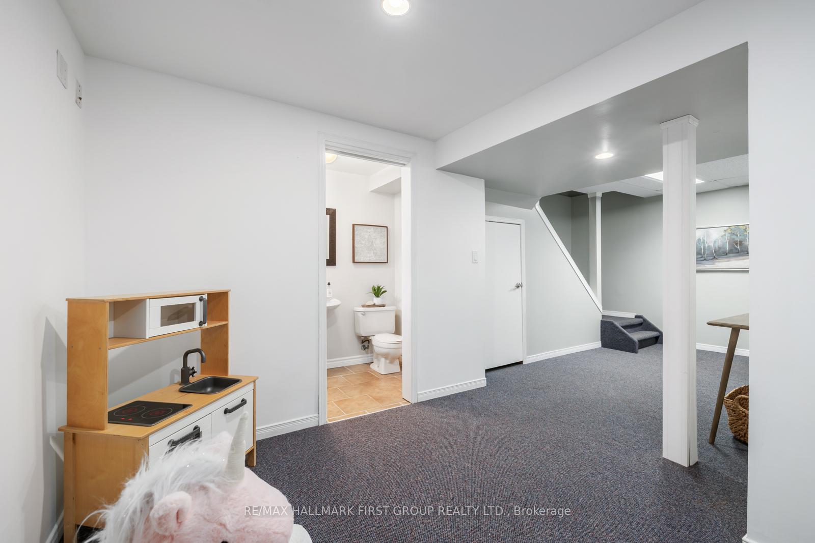 Photo 26 of 25 Kershaw Street, Clarington, Bowmanville — HOMEH