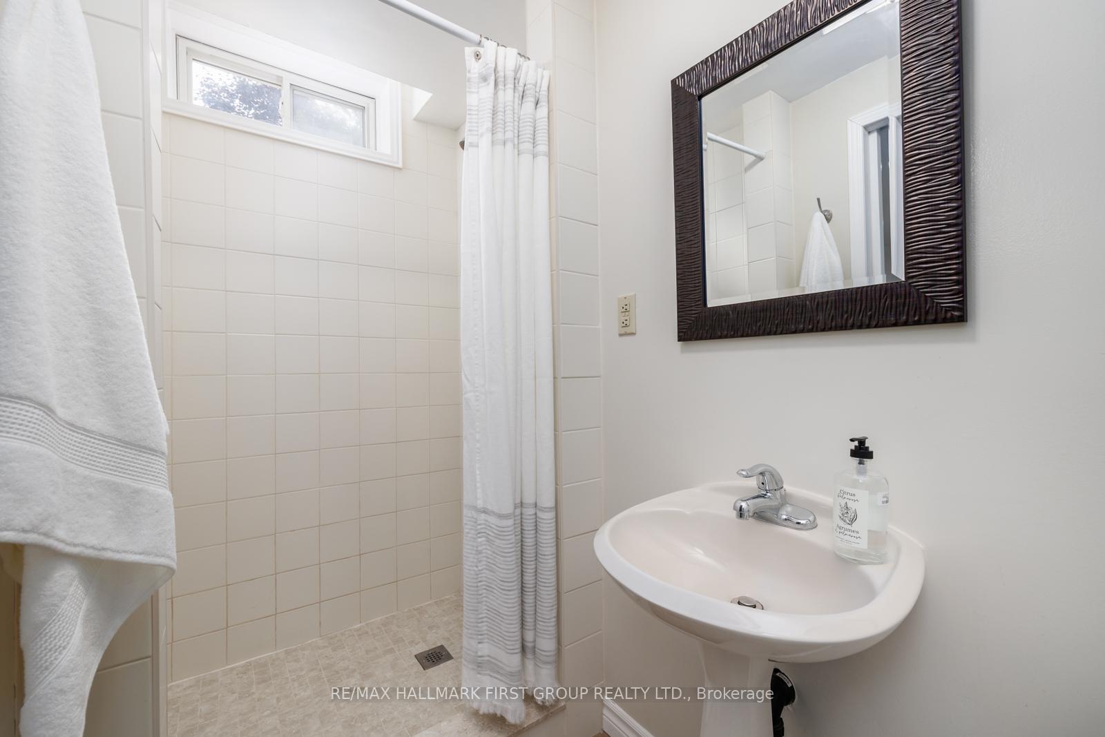 Photo 27 of 25 Kershaw Street, Clarington, Bowmanville — HOMEH