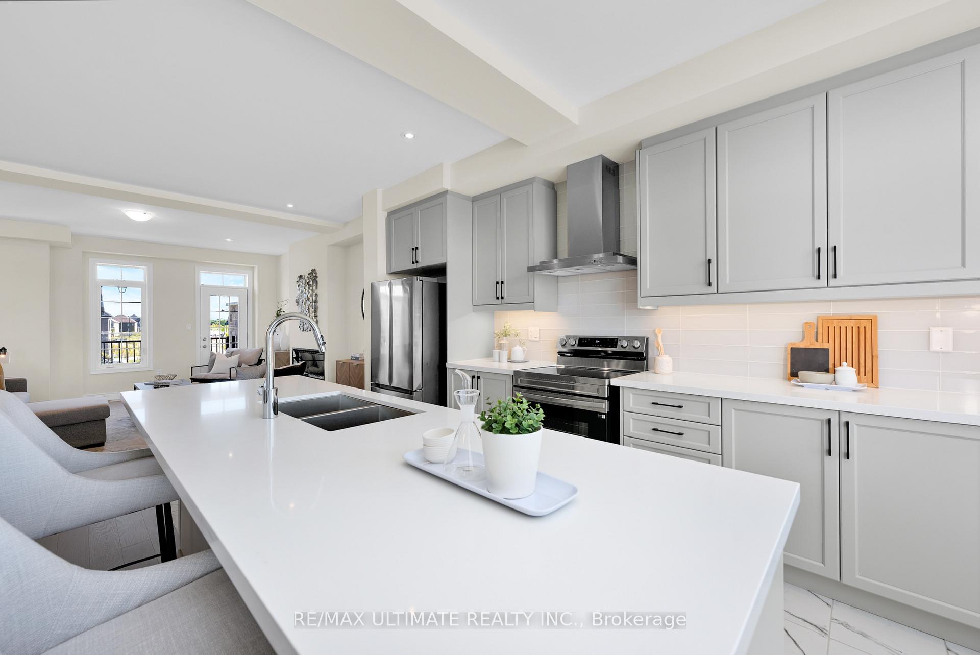 Photo 7 of 67 Hayrake Street, Brampton, Snelgrove — HOMEH