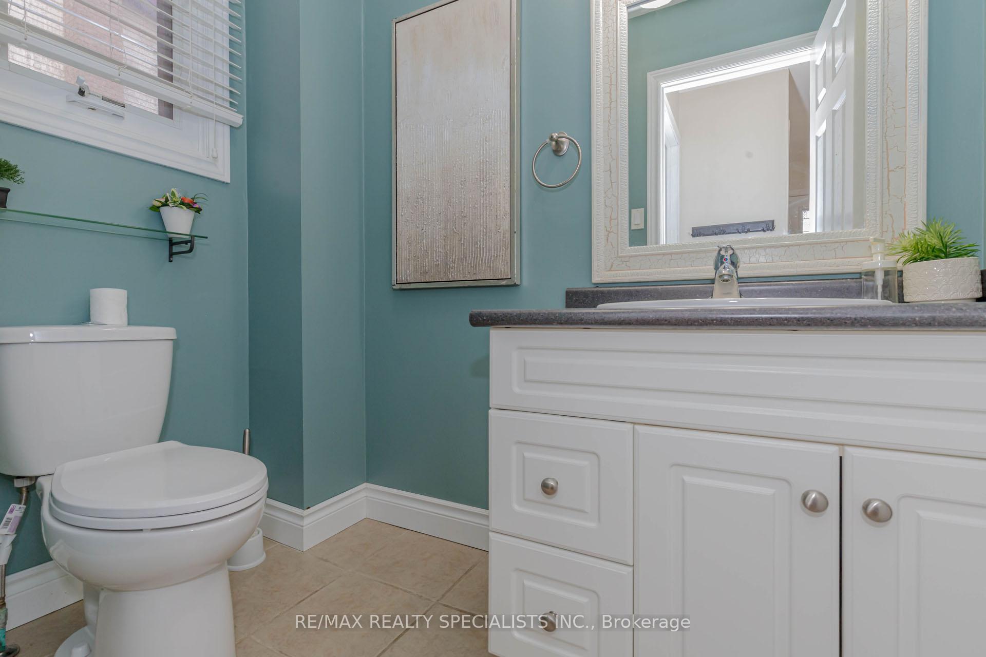 Photo 19 of 15 Cindy Avenue, Cambridge — HOMEH