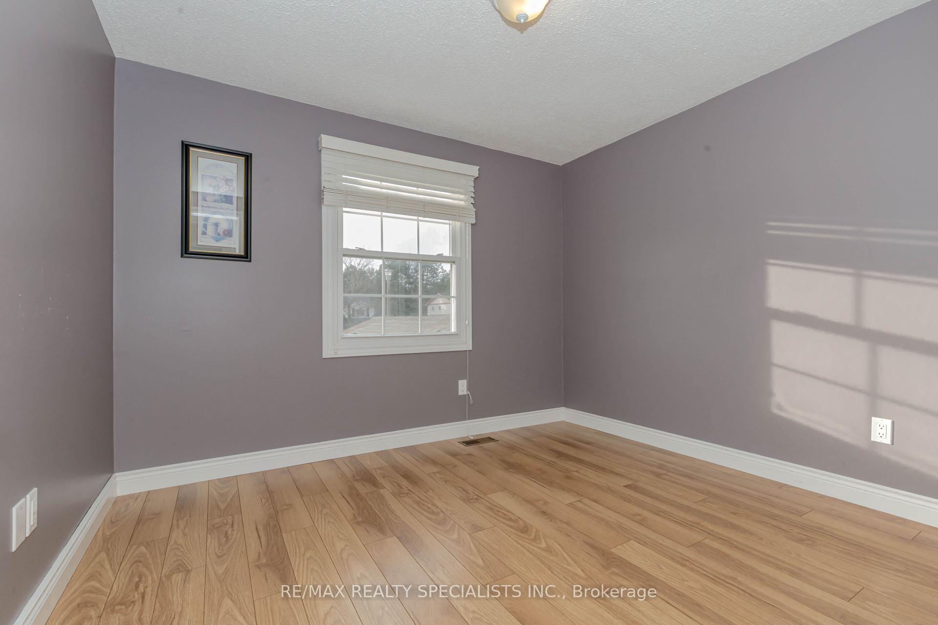 Photo 26 of 15 Cindy Avenue, Cambridge — HOMEH