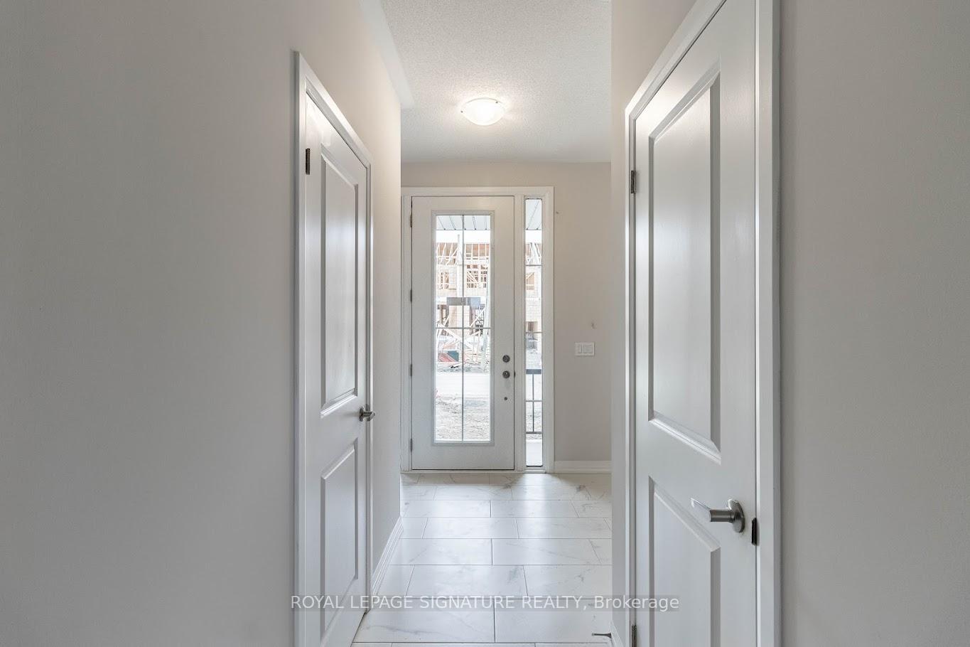 Photo 5 of 56 Freedom Crescent, Hamilton, Mount Hope — HOMEH