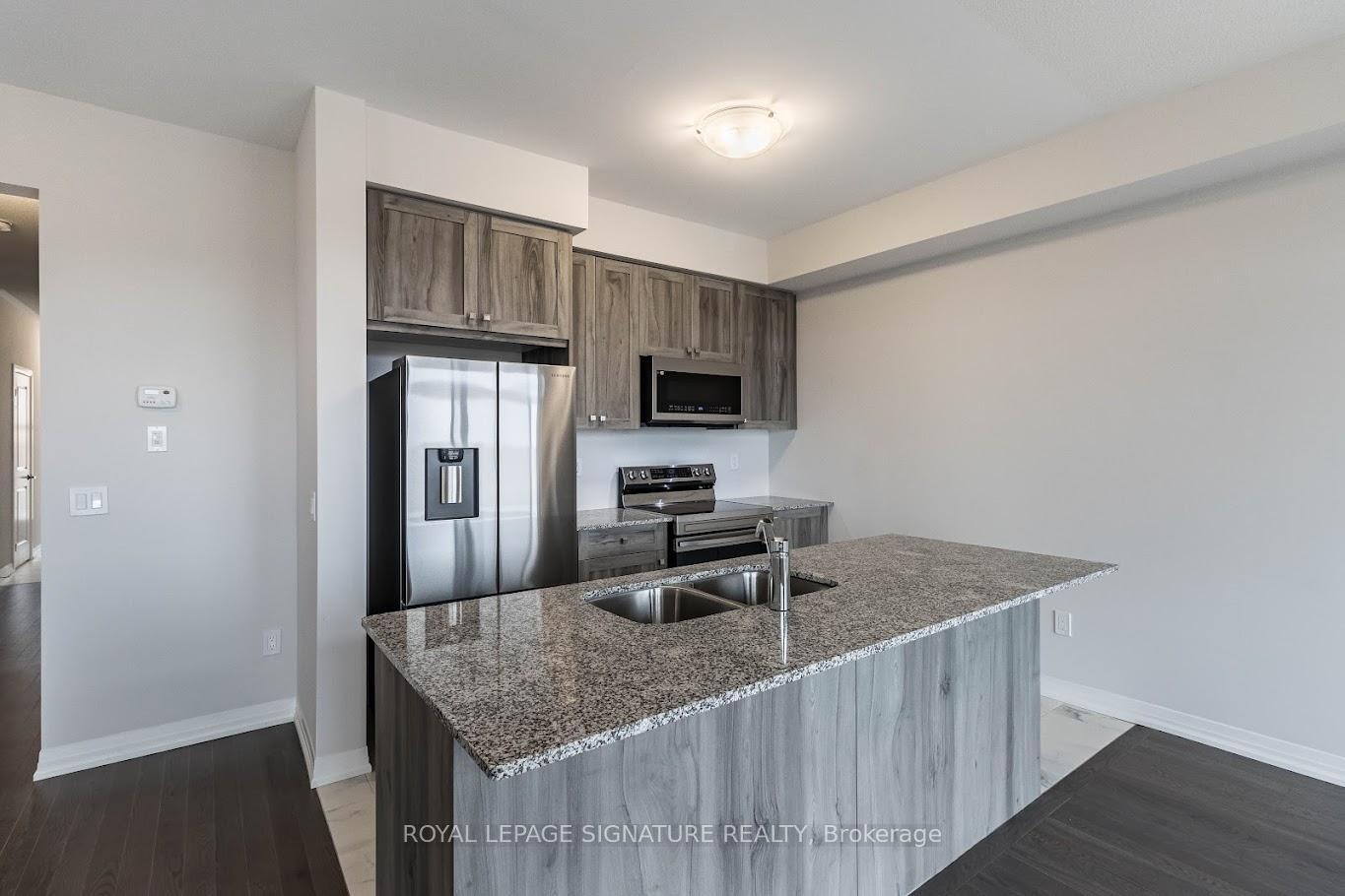 Photo 11 of 56 Freedom Crescent, Hamilton, Mount Hope — HOMEH