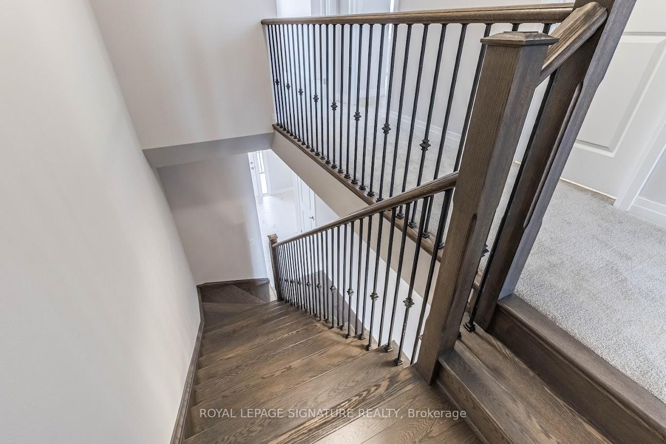 Photo 19 of 56 Freedom Crescent, Hamilton, Mount Hope — HOMEH