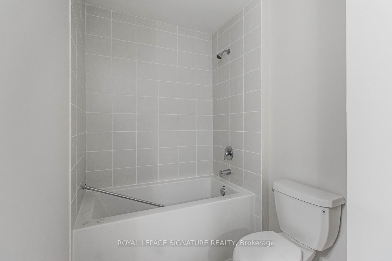 Photo 36 of 56 Freedom Crescent, Hamilton, Mount Hope — HOMEH
