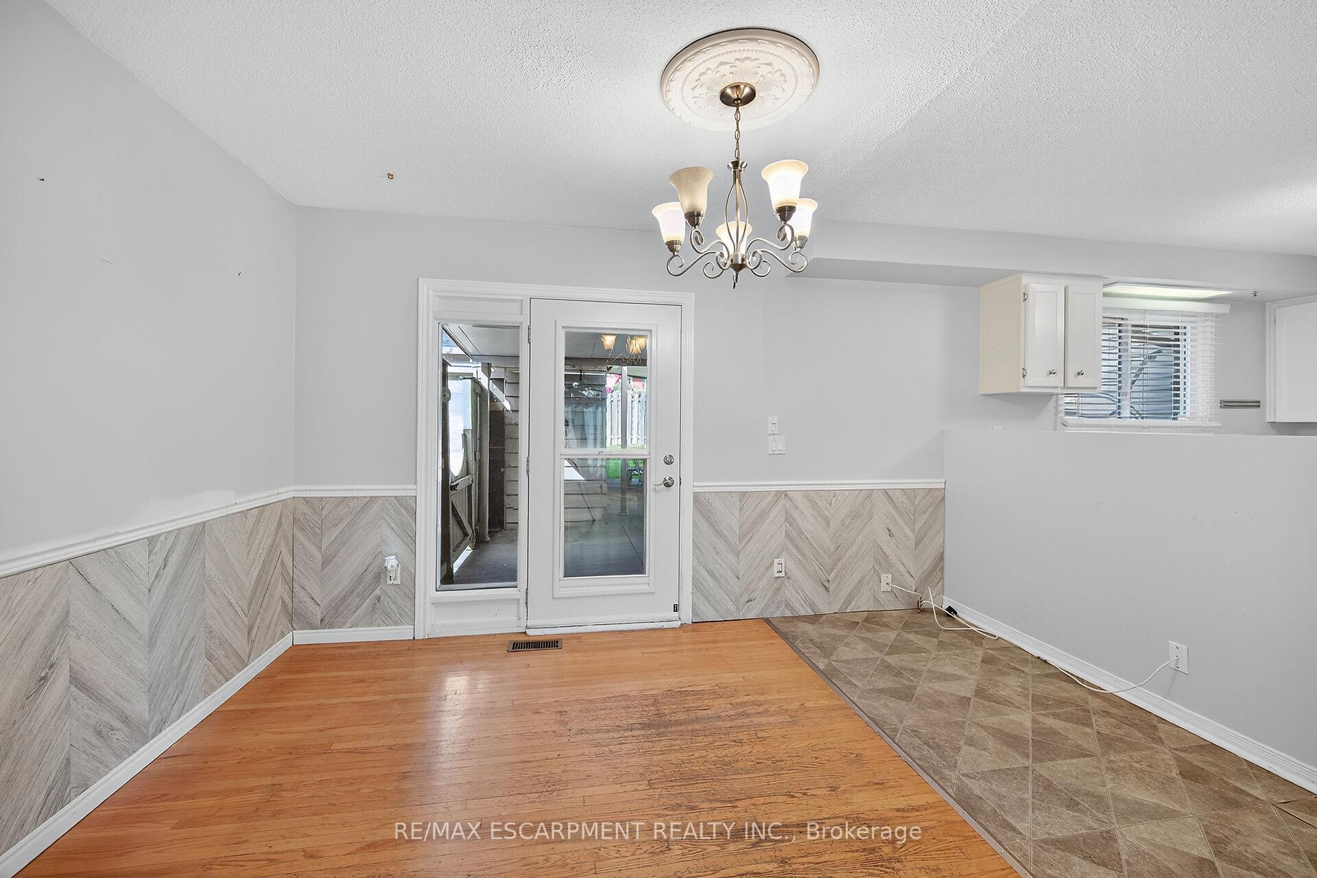 Photo 16 of 6 Kirkland Avenue, Hamilton, Lawfield — HOMEH