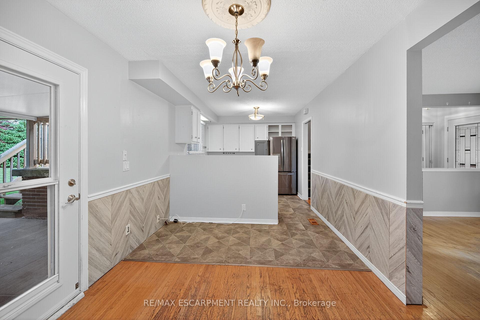 Photo 17 of 6 Kirkland Avenue, Hamilton, Lawfield — HOMEH