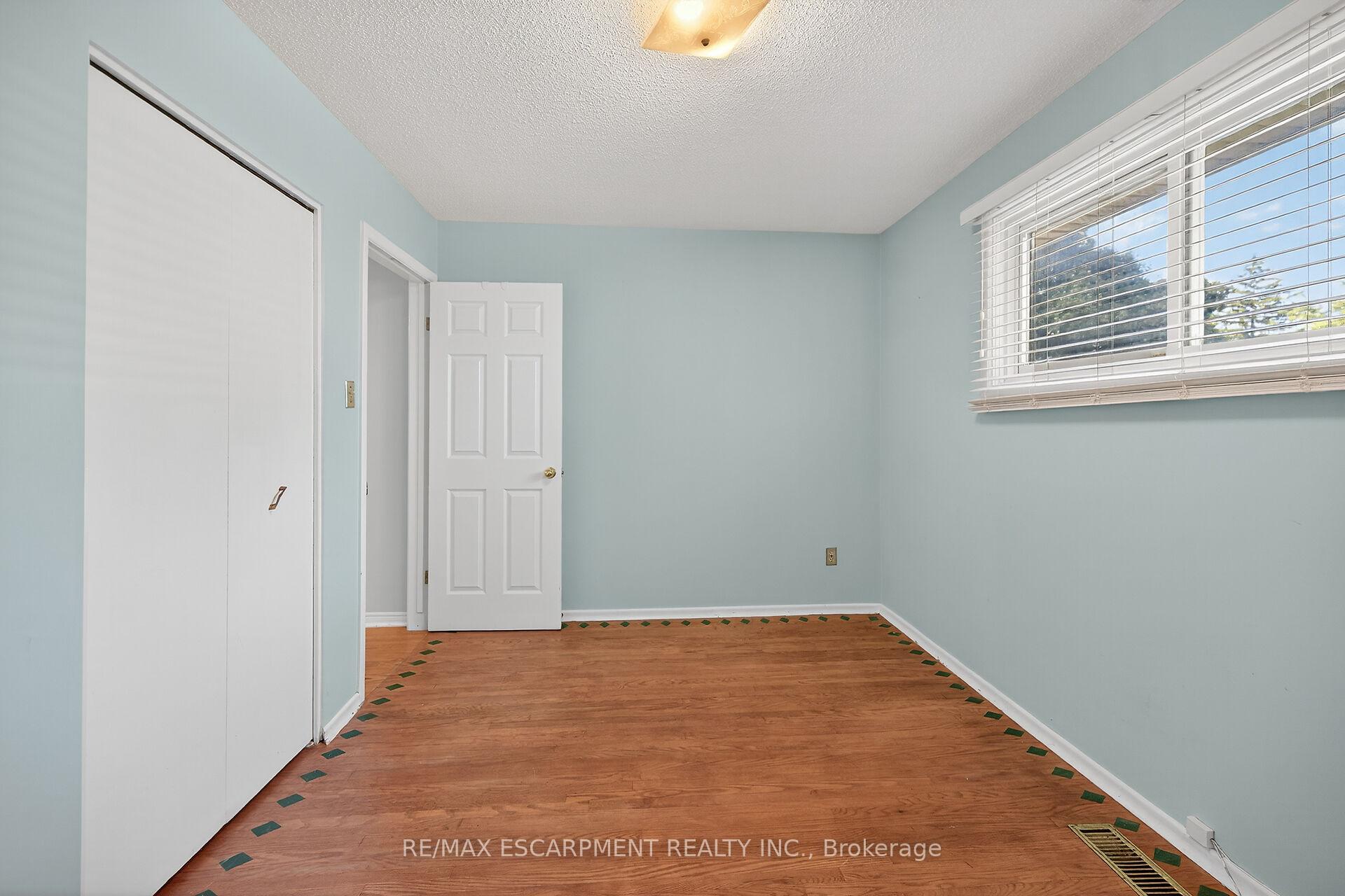Photo 27 of 6 Kirkland Avenue, Hamilton, Lawfield — HOMEH