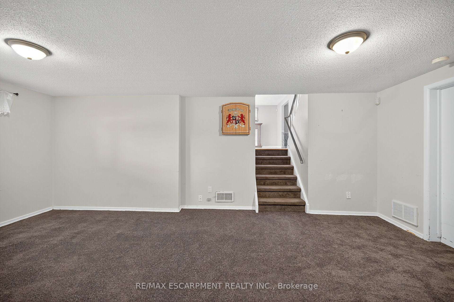 Photo 33 of 6 Kirkland Avenue, Hamilton, Lawfield — HOMEH