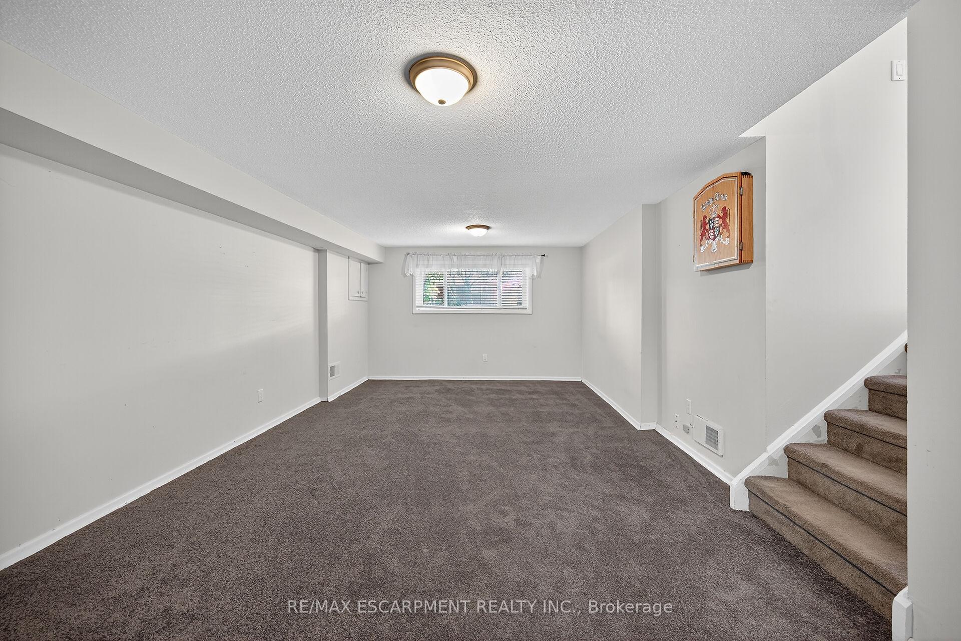 Photo 34 of 6 Kirkland Avenue, Hamilton, Lawfield — HOMEH