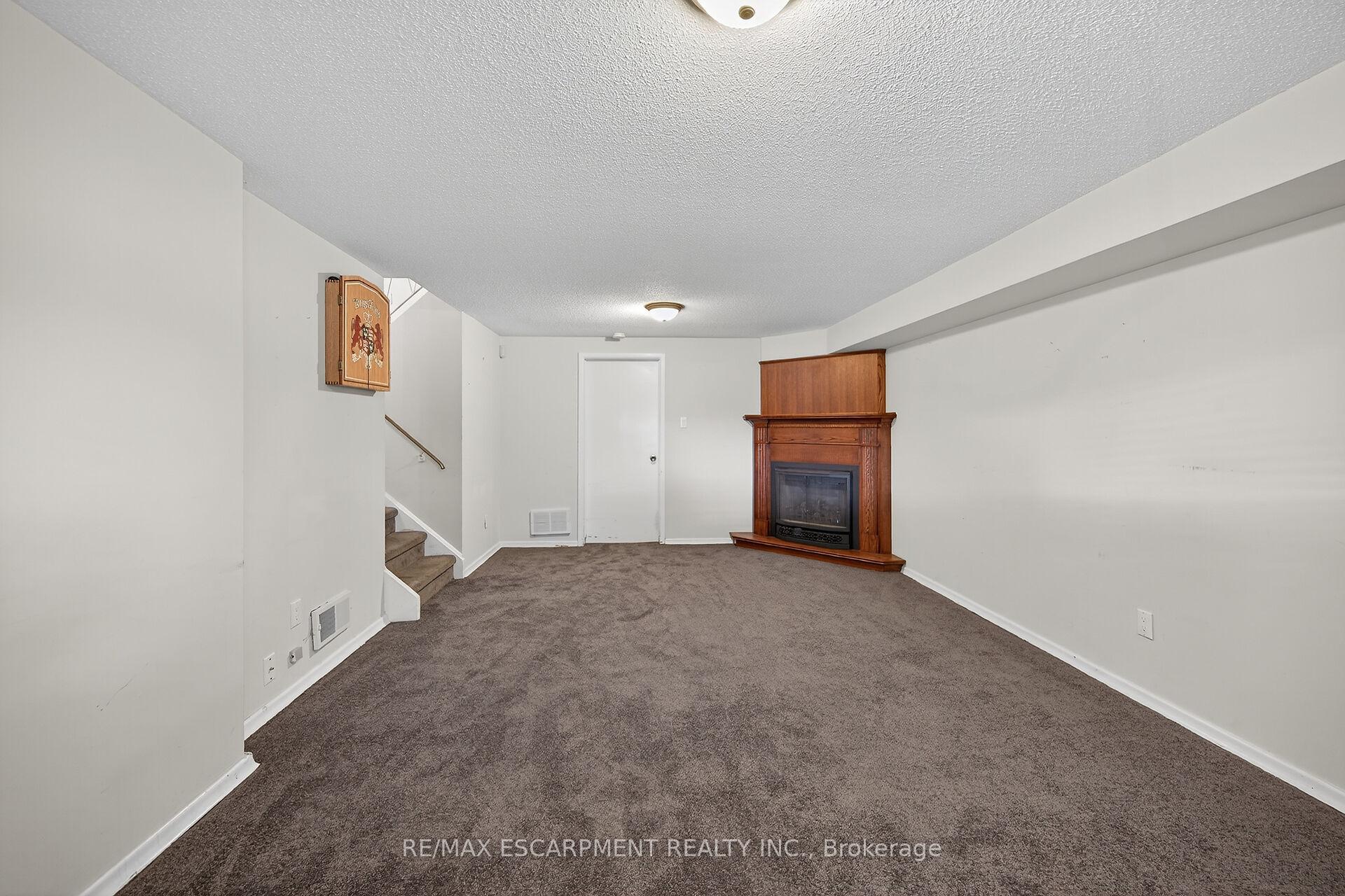 Photo 35 of 6 Kirkland Avenue, Hamilton, Lawfield — HOMEH