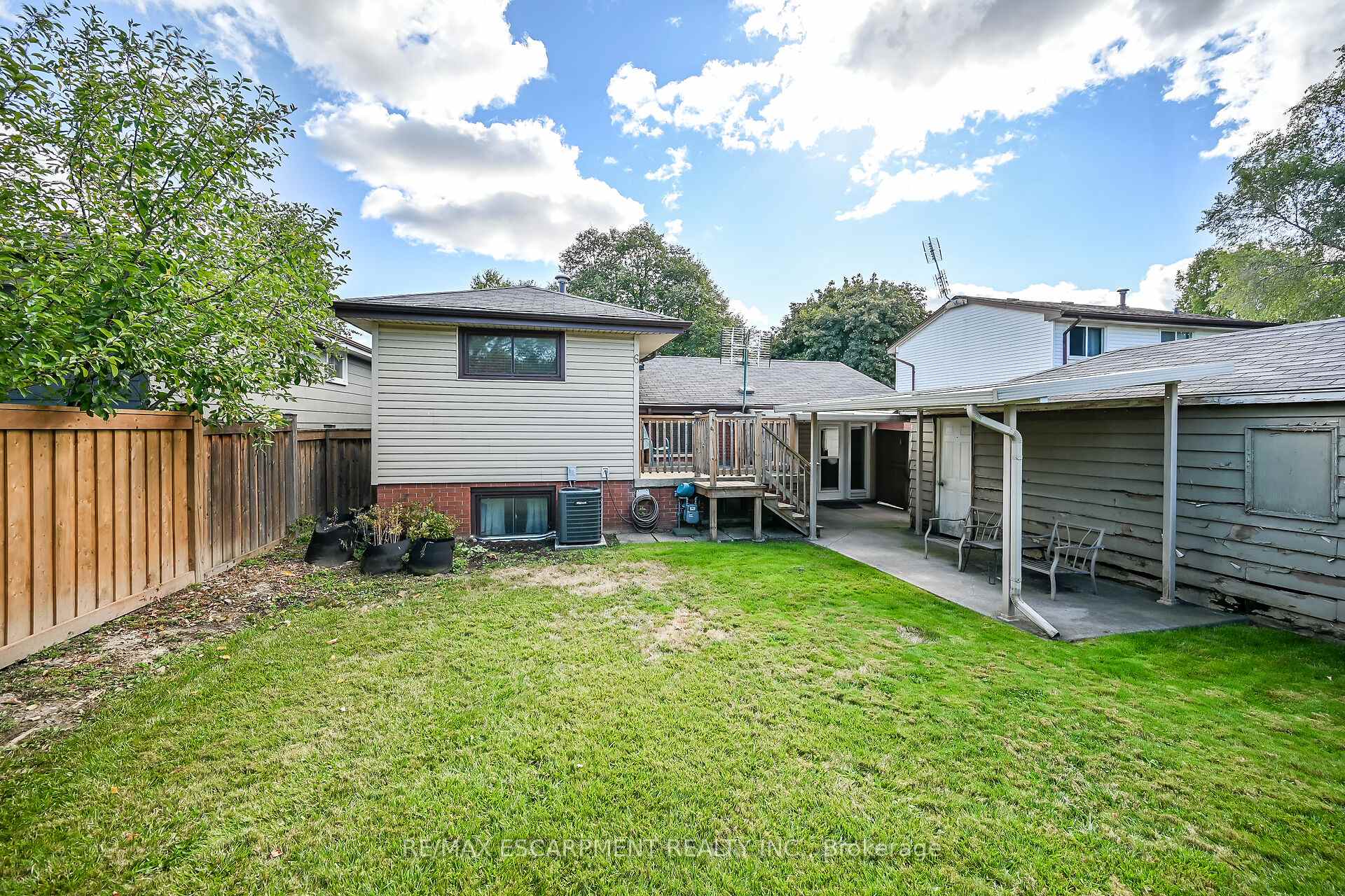 Photo 48 of 6 Kirkland Avenue, Hamilton, Lawfield — HOMEH