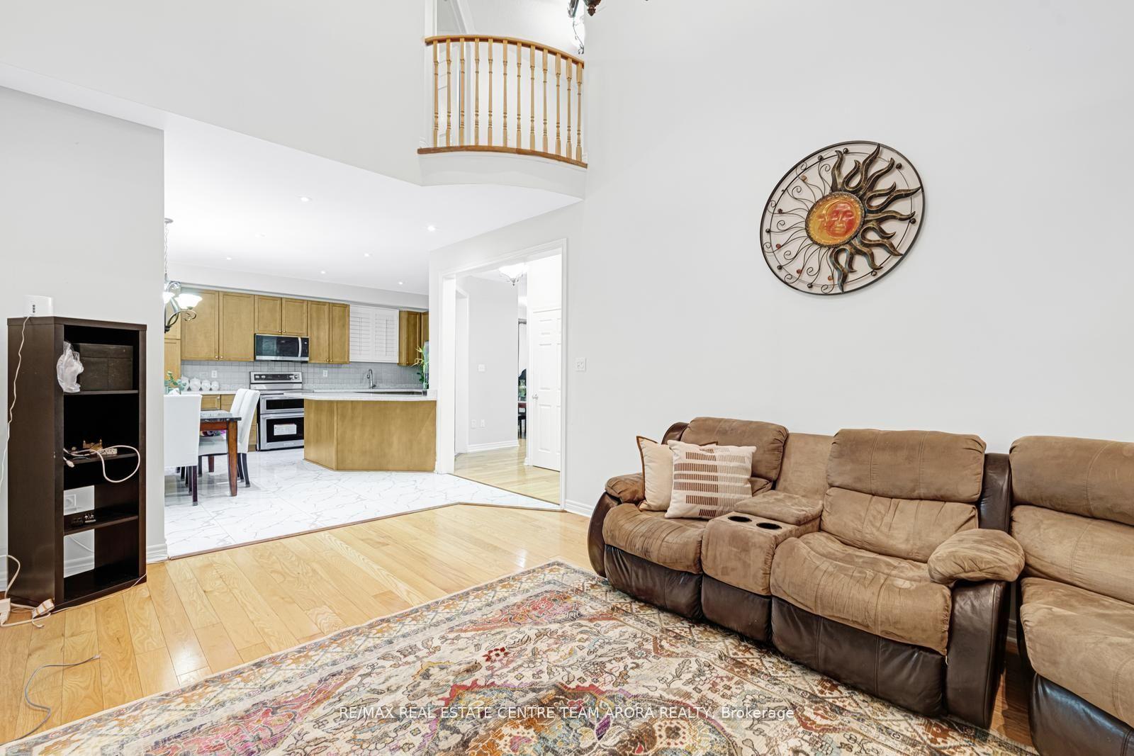 Photo 18 of 22 Outlook Avenue, Brampton, Bram West — HOMEH