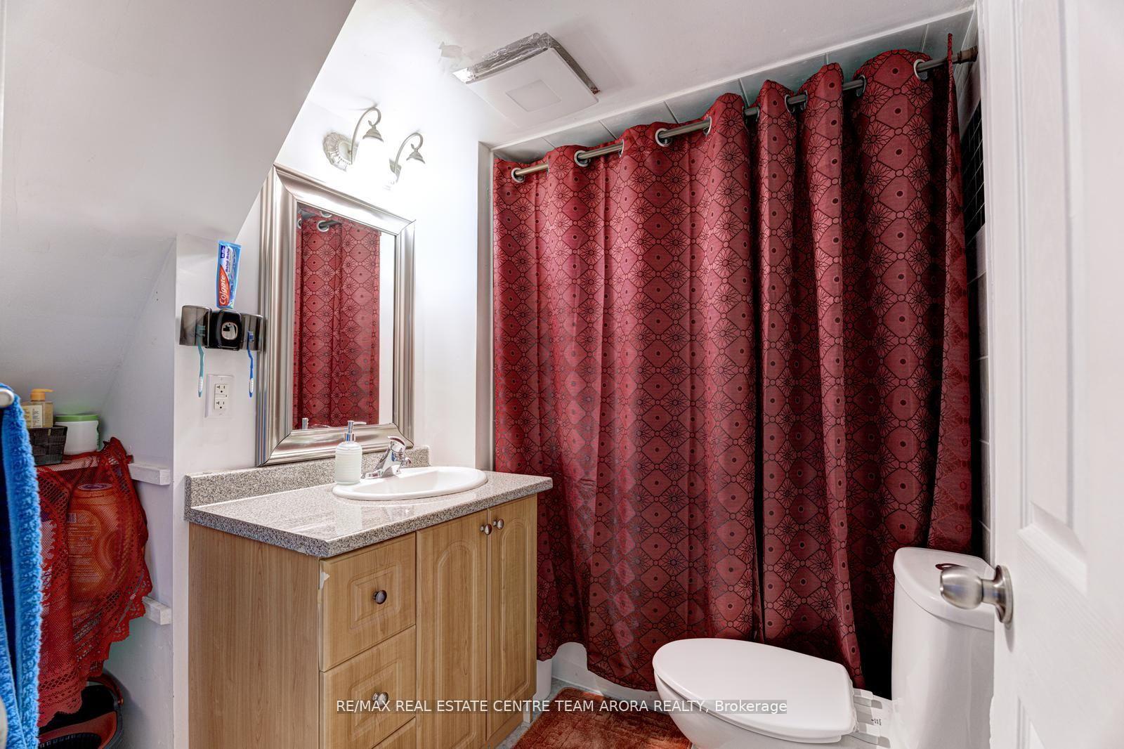 Photo 31 of 22 Outlook Avenue, Brampton, Bram West — HOMEH