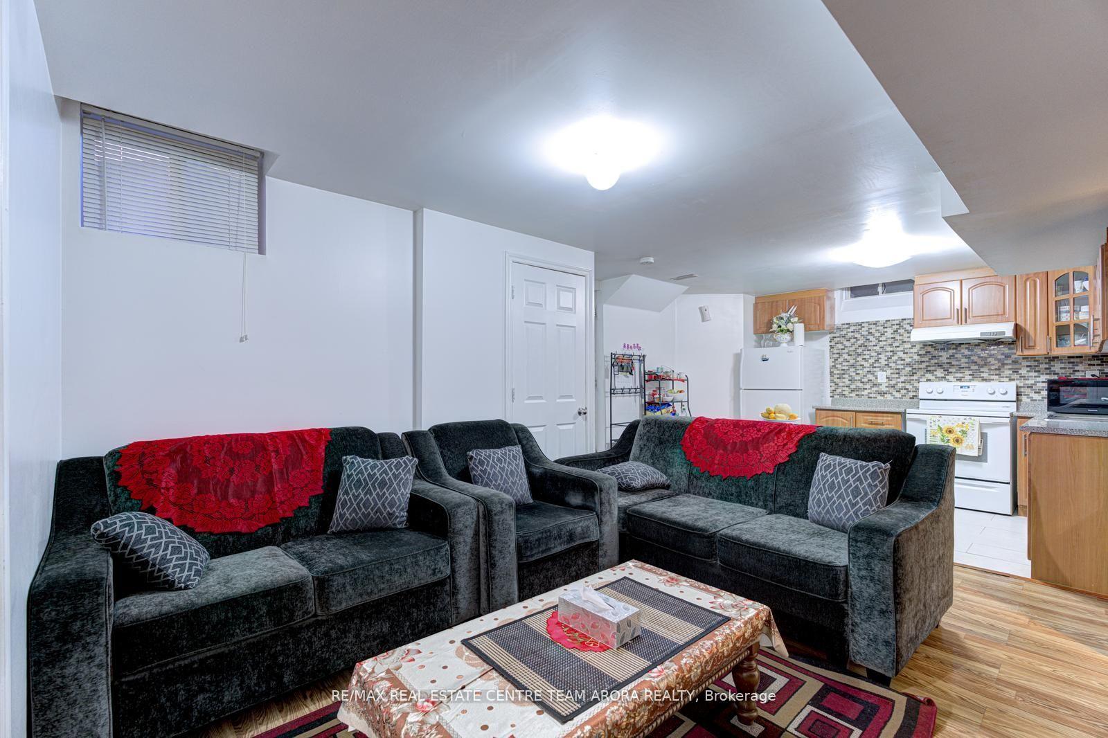 Photo 39 of 22 Outlook Avenue, Brampton, Bram West — HOMEH