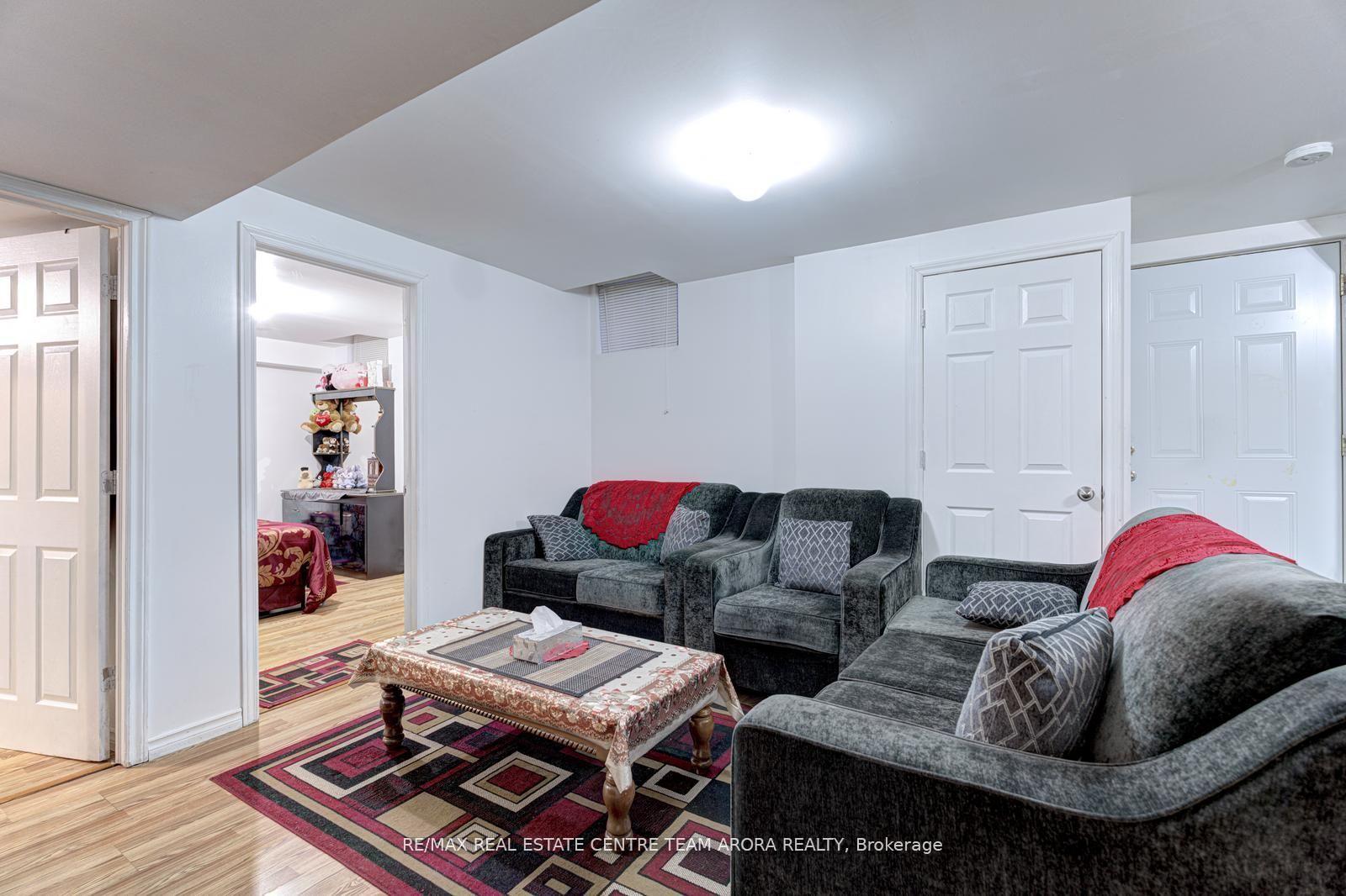 Photo 40 of 22 Outlook Avenue, Brampton, Bram West — HOMEH