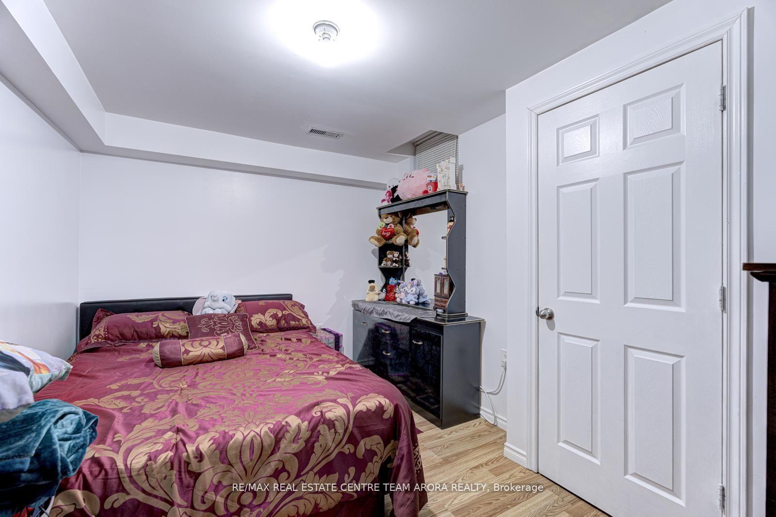 Photo 43 of 22 Outlook Avenue, Brampton, Bram West — HOMEH