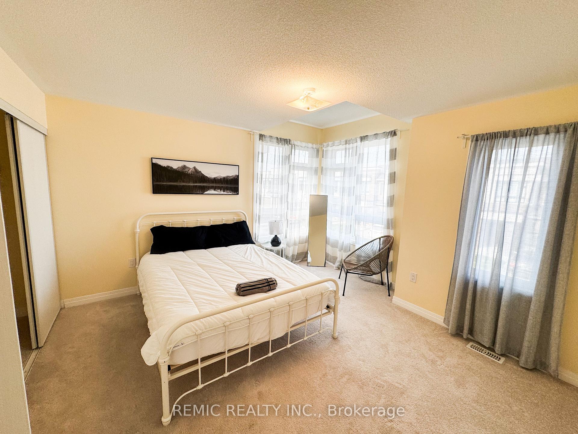 Photo 20 of 36 Sailors Landing, Clarington, Bowmanville — HOMEH