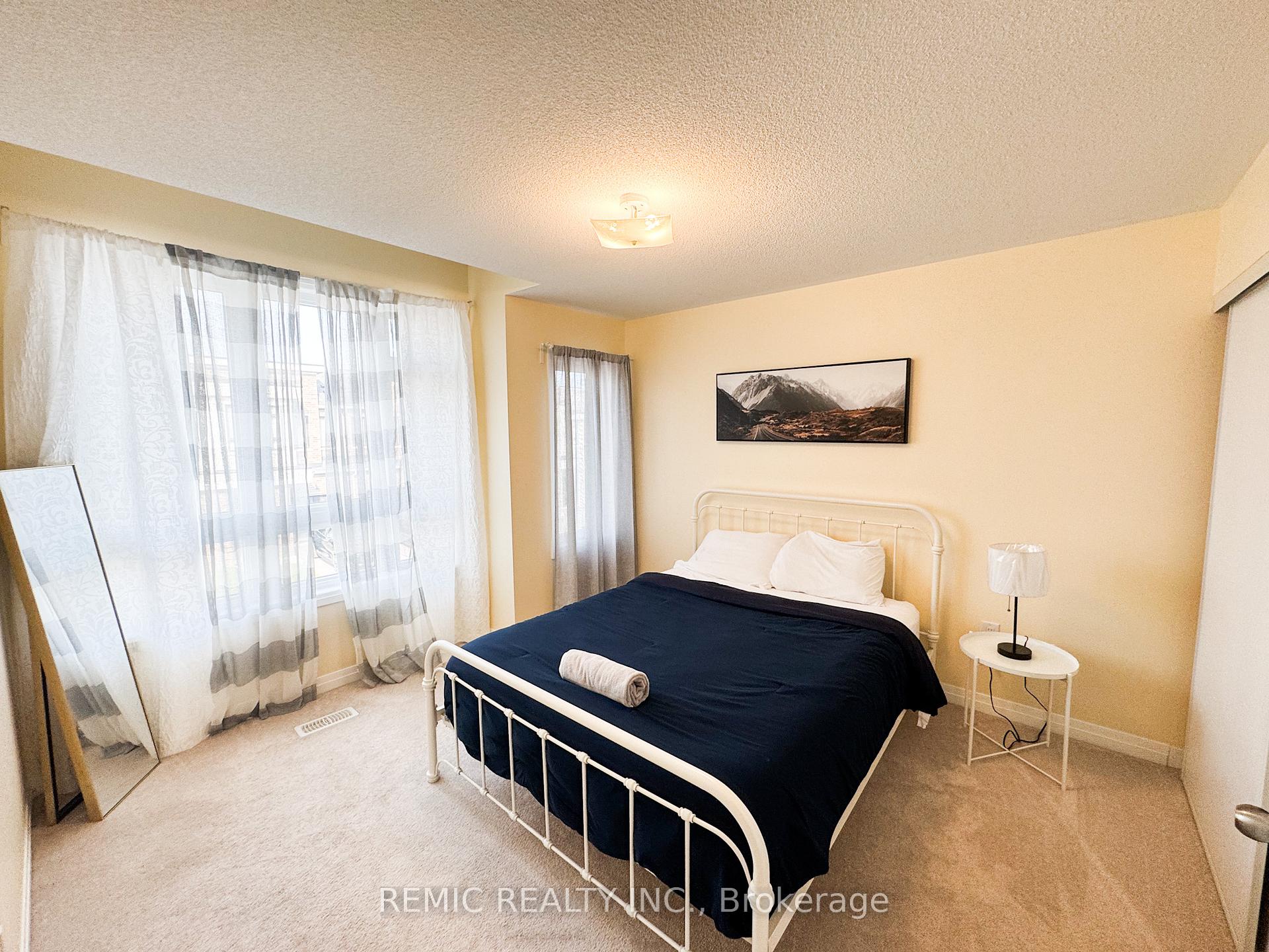 Photo 21 of 36 Sailors Landing, Clarington, Bowmanville — HOMEH