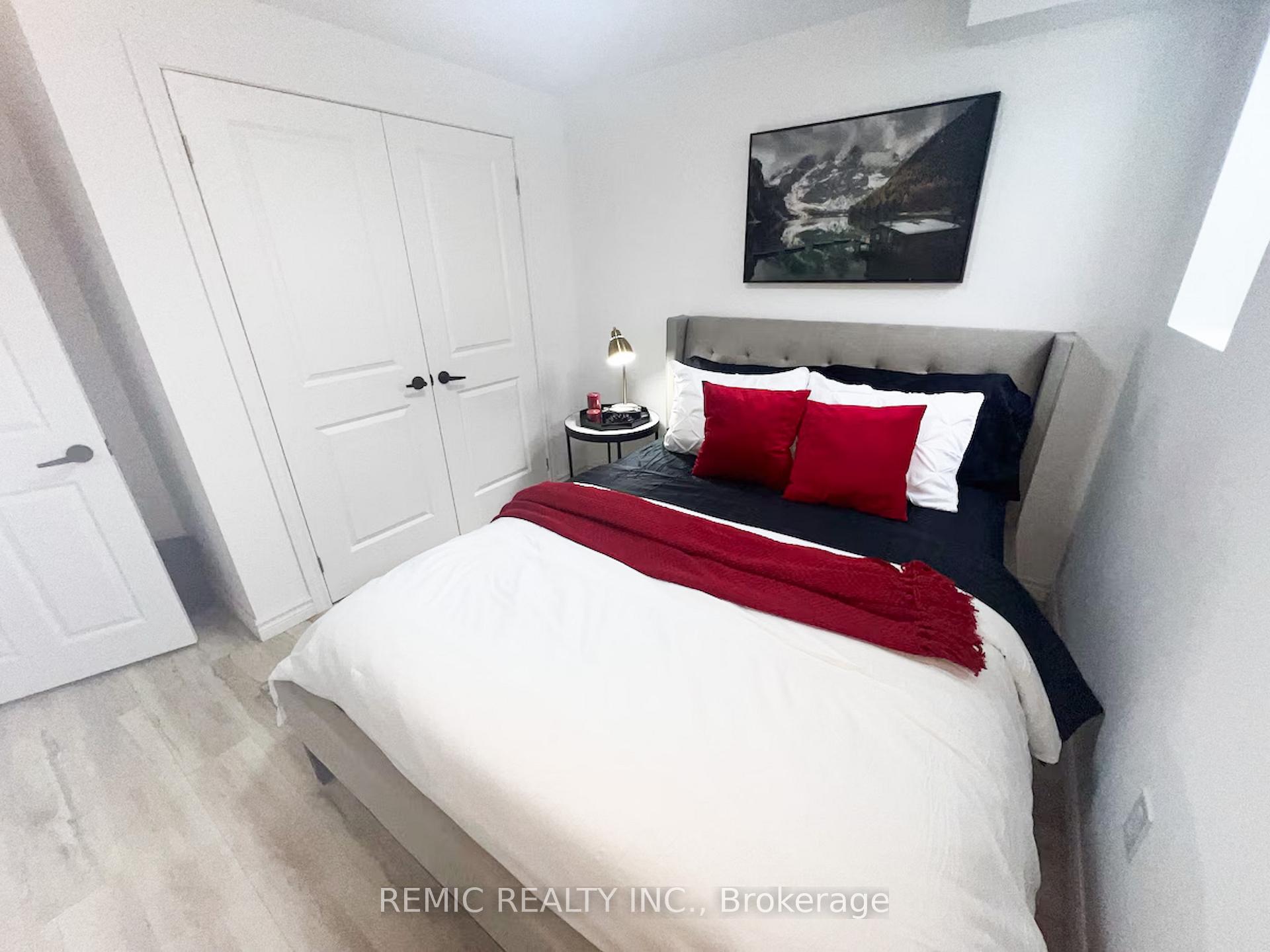 Photo 26 of 36 Sailors Landing, Clarington, Bowmanville — HOMEH