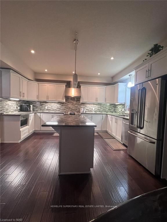 Photo 8 of 147 Maple Bush Drive, Cambridge — HOMEH