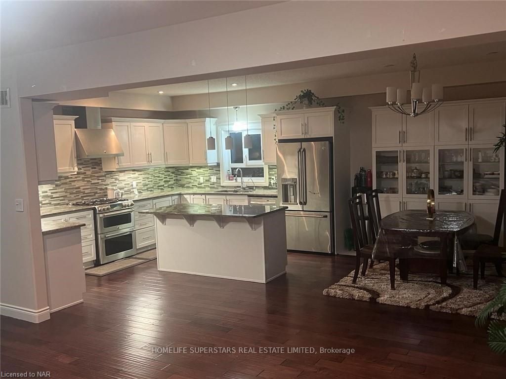 Photo 9 of 147 Maple Bush Drive, Cambridge — HOMEH