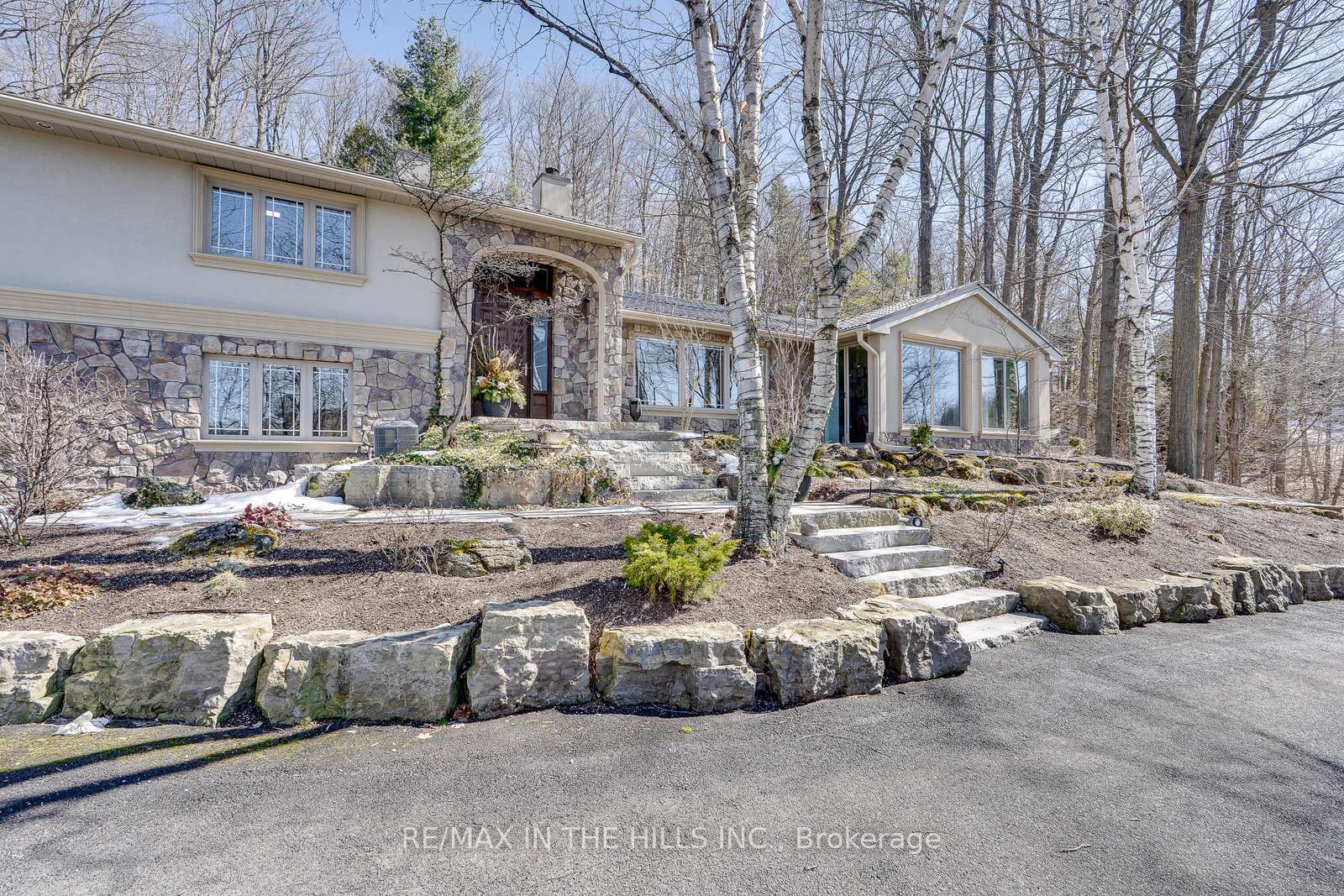 Front of 15357 Mclaughlin Road