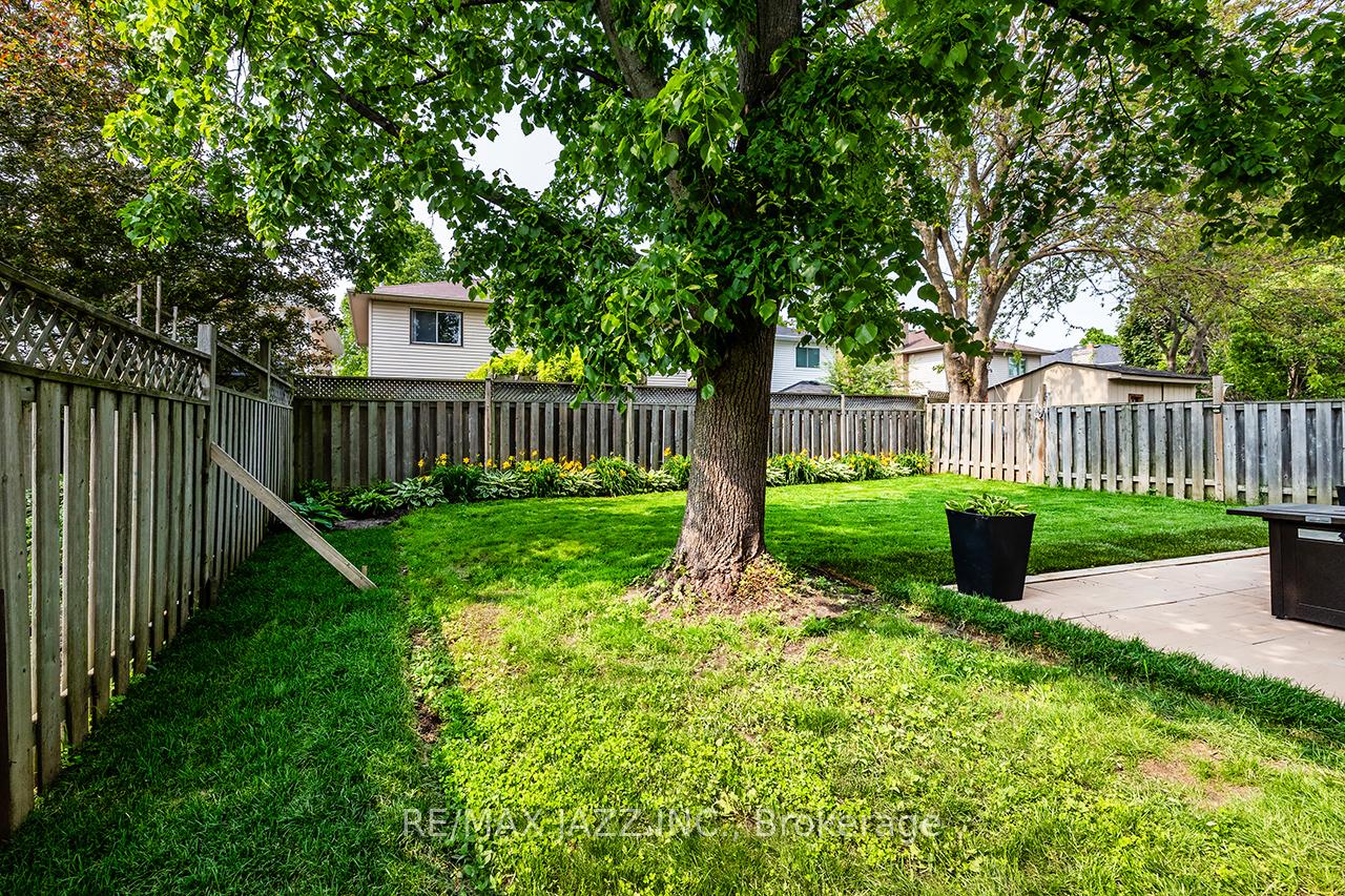Photo 38 of 22 Dunkin Avenue, Clarington, Courtice — HOMEH