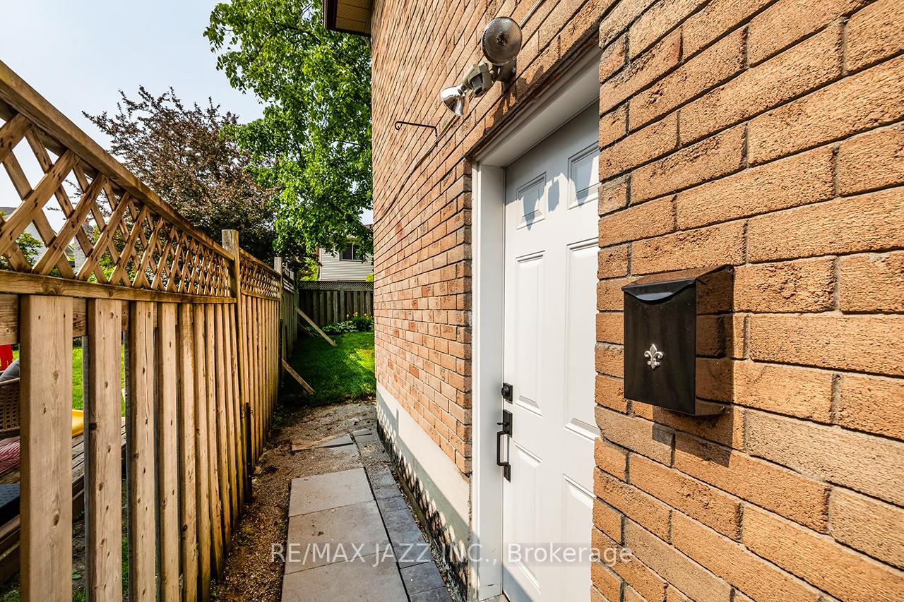 Photo 39 of 22 Dunkin Avenue, Clarington, Courtice — HOMEH