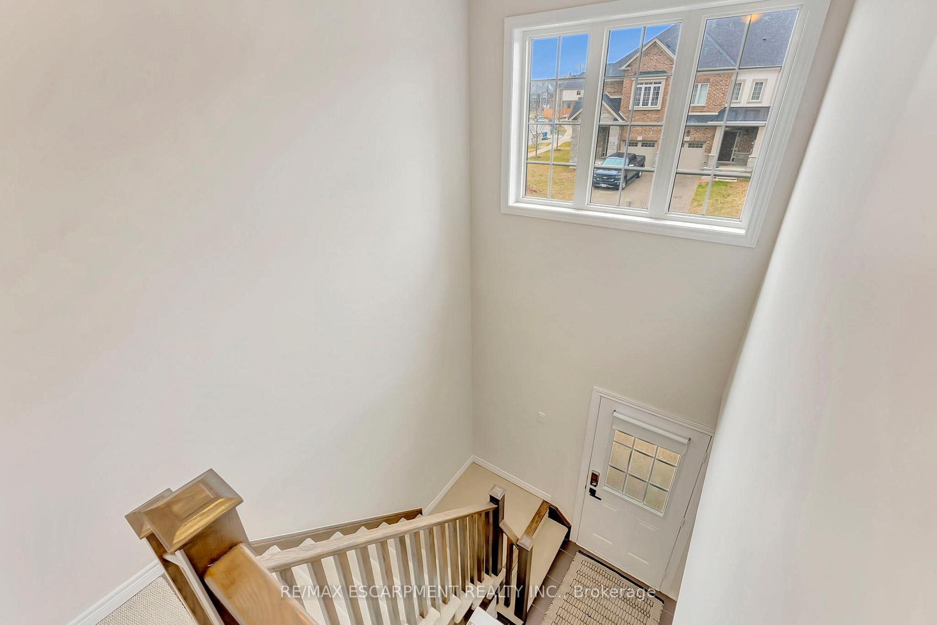 Photo 19 of 71 Pettitt Drive, Guelph, Grange Road — HOMEH