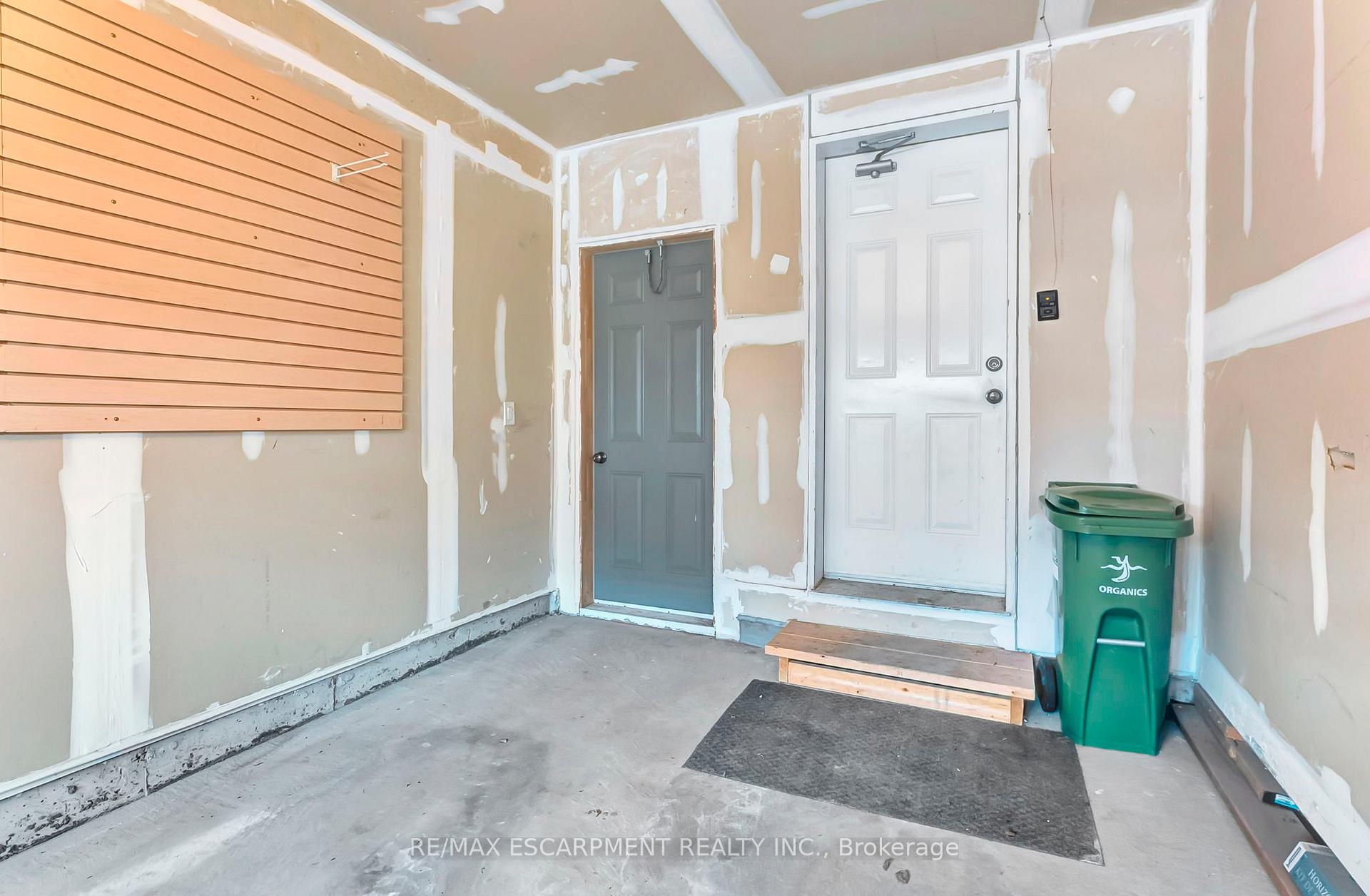 Photo 31 of 71 Pettitt Drive, Guelph, Grange Road — HOMEH