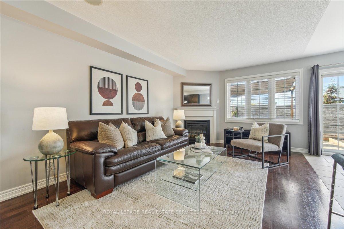 Photo 12 of 16 Beachville Circle, Brampton, Credit Valley — HOMEH