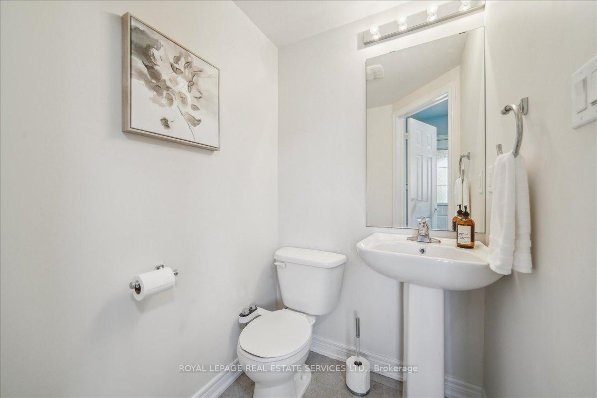 Photo 22 of 16 Beachville Circle, Brampton, Credit Valley — HOMEH