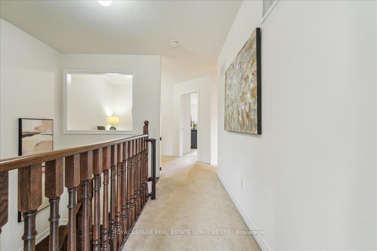 Photo 23 of 16 Beachville Circle, Brampton, Credit Valley — HOMEH
