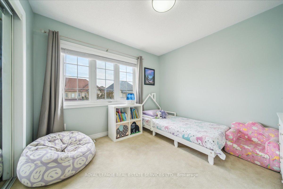 Photo 28 of 16 Beachville Circle, Brampton, Credit Valley — HOMEH