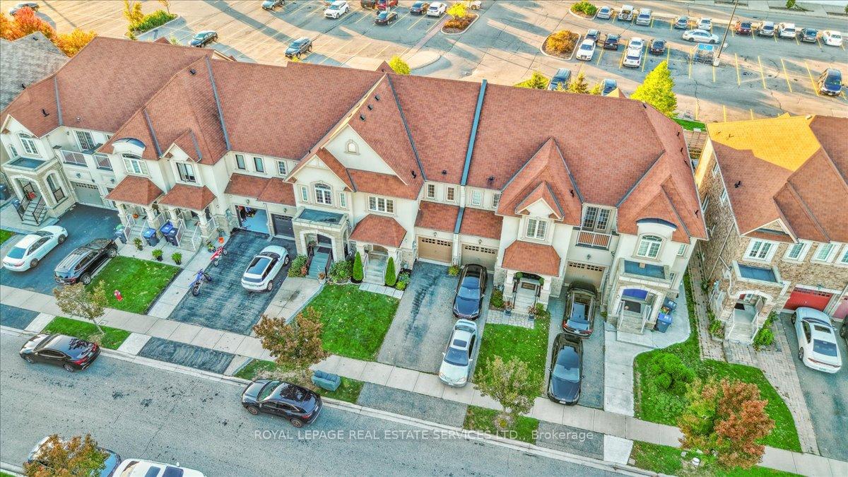 Photo 43 of 16 Beachville Circle, Brampton, Credit Valley — HOMEH