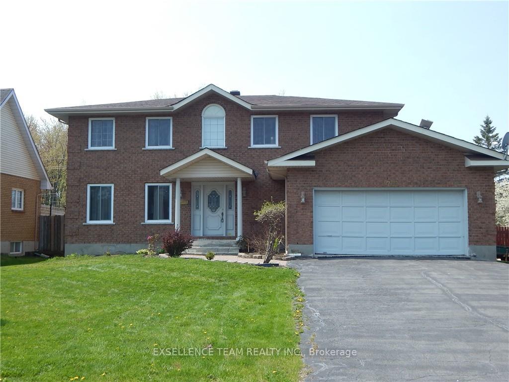 Photo 1 of 1701 Blakely Drive, Cornwall — HOMEH