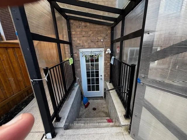 Photo 3 of Unit (Basement), 54 Ringway Road, Brampton, Northwest Brampton — HOMEH