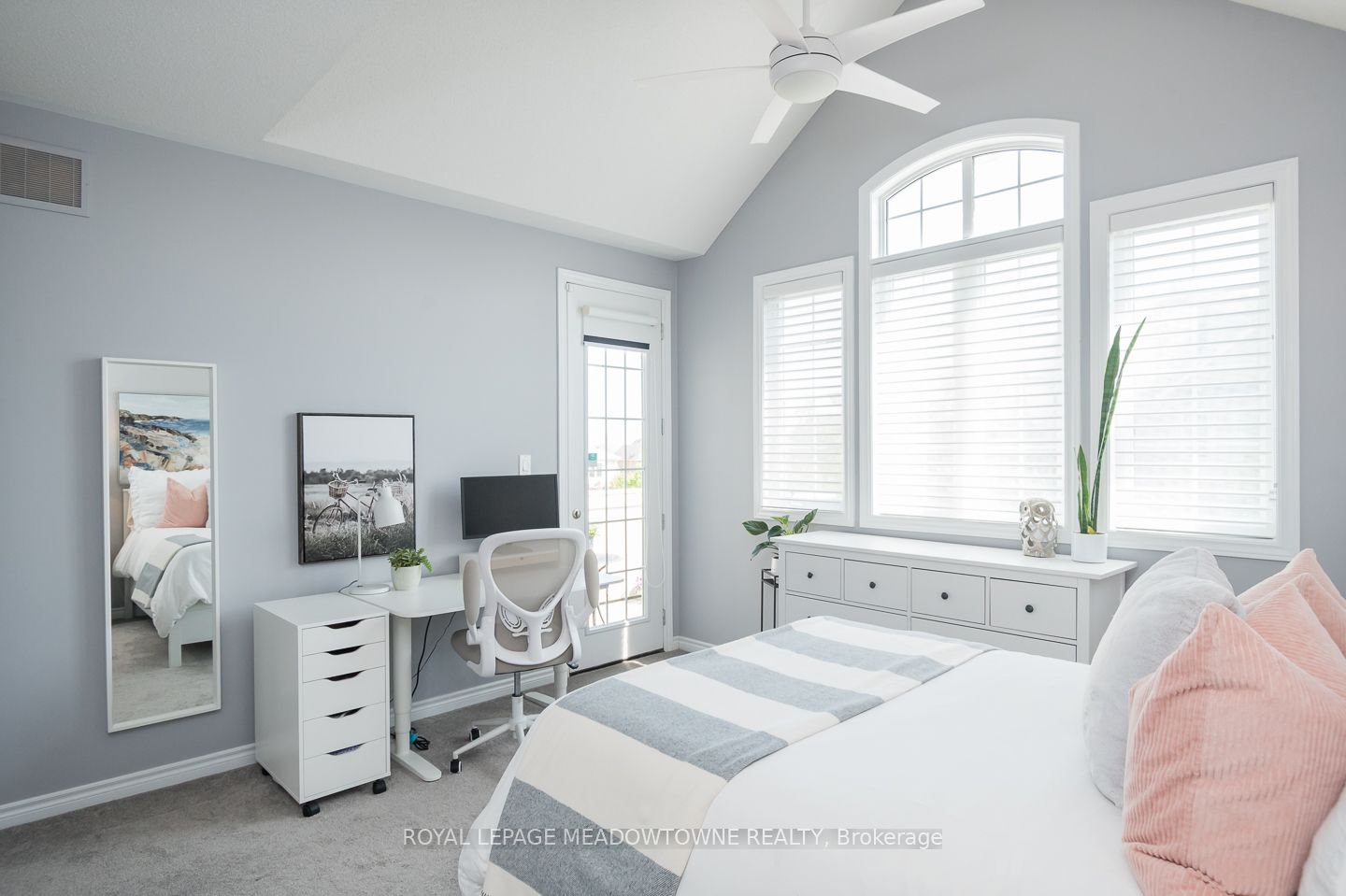 Photo 56 of Unit 2, 485 Pringle Avenue, Milton, Scott — HOMEH